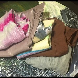 Scarfs beanie hats slippers lot mint condition